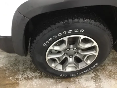 More photos of 2022 Jeep Cherokee Trailhawk at Gregg Young Abrams Chrysler Dodge Jeep Ram, WI