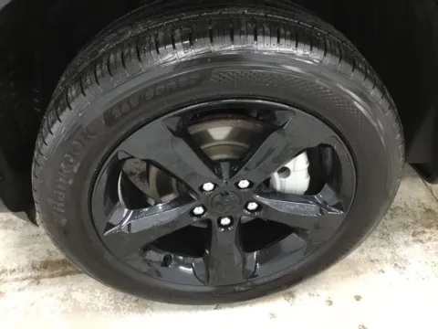 More photos of 2023 Jeep Grand Cherokee Limited at Gregg Young Abrams Chrysler Dodge Jeep Ram, WI