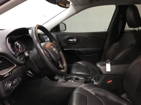 More photos of 2023 Jeep Cherokee Altitude at Gregg Young Abrams Chrysler Dodge Jeep Ram, WI