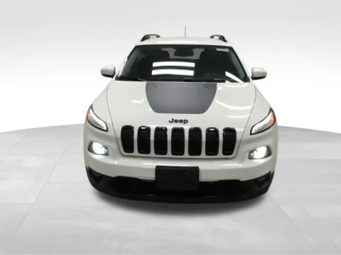 Another view of 2018 Jeep Cherokee Limited for sale in Abrams, WI at Gregg Young Abrams Chrysler Dodge Jeep Ram