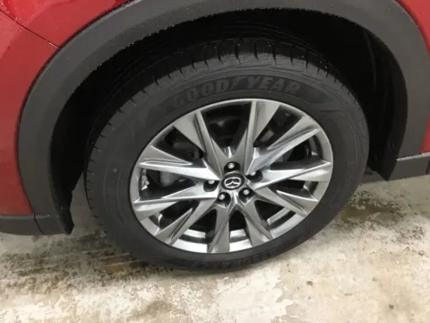 More photos of 2019 Mazda CX-5 Signature at Gregg Young Abrams Chrysler Dodge Jeep Ram, WI