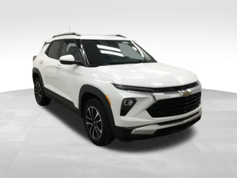 Another view of 2025 Chevrolet TrailBlazer LT for sale in Abrams, WI at Gregg Young Abrams Chrysler Dodge Jeep Ram