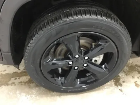 More photos of 2023 Jeep Grand Cherokee L Limited at Gregg Young Abrams Chrysler Dodge Jeep Ram, WI