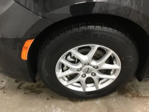 More photos of 2023 Chrysler Pacifica Touring L at Gregg Young Abrams Chrysler Dodge Jeep Ram, WI