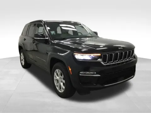 Another view of 2023 Jeep Grand Cherokee Limited for sale in Abrams, WI at Gregg Young Abrams Chrysler Dodge Jeep Ram