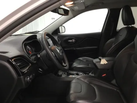 More photos of 2023 Jeep Cherokee Altitude at Gregg Young Abrams Chrysler Dodge Jeep Ram, WI