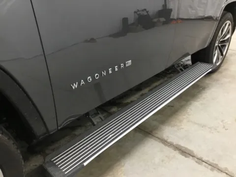 More photos of 2022 Jeep Wagoneer Series III at Gregg Young Abrams Chrysler Dodge Jeep Ram, WI