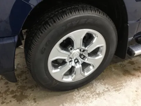 More photos of 2022 Ram 1500 Big Horn/Lone Star at Gregg Young Abrams Chrysler Dodge Jeep Ram, WI