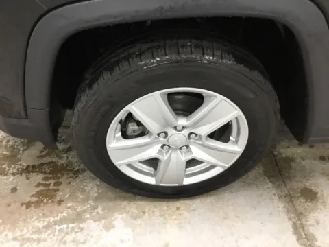Another view of 2022 Jeep Compass Latitude for sale in Abrams, WI at Gregg Young Abrams Chrysler Dodge Jeep Ram