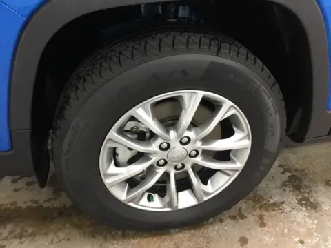 More photos of 2022 Jeep Cherokee Latitude Lux at Gregg Young Abrams Chrysler Dodge Jeep Ram, WI