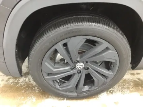 Another view of 2023 Volkswagen Atlas 2.0T SE w/Technology for sale in Abrams, WI at Gregg Young Abrams Chrysler Dodge Jeep Ram