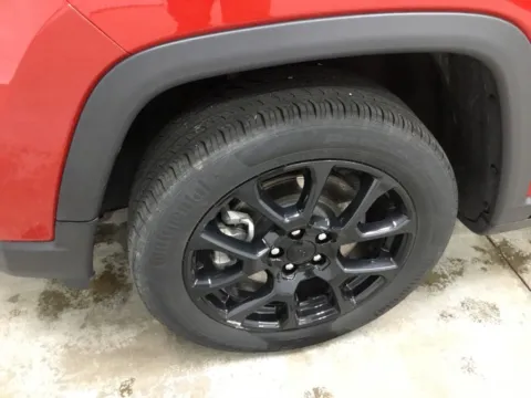 More photos of 2023 Jeep Compass Altitude at Gregg Young Abrams Chrysler Dodge Jeep Ram, WI