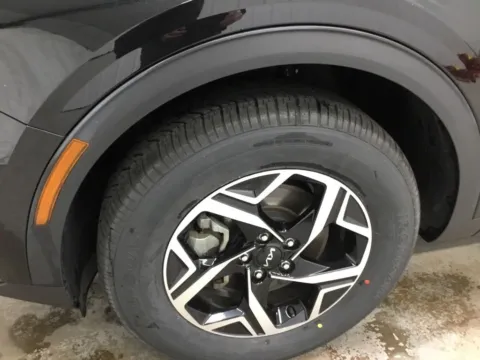 More photos of 2024 Kia Sportage LX at Gregg Young Abrams Chrysler Dodge Jeep Ram, WI