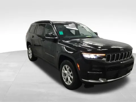 More photos of 2021 Jeep Grand Cherokee L Limited at Gregg Young Abrams Chrysler Dodge Jeep Ram, WI