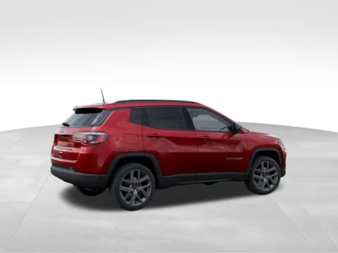 More photos of 2026 Jeep Compass Latitude at Gregg Young Abrams Chrysler Dodge Jeep Ram, WI