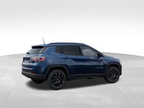 More photos of 2026 Jeep Compass Latitude at Gregg Young Abrams Chrysler Dodge Jeep Ram, WI
