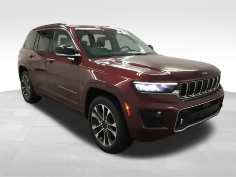 Another view of 2023 Jeep Grand Cherokee Overland for sale in Abrams, WI at Gregg Young Abrams Chrysler Dodge Jeep Ram