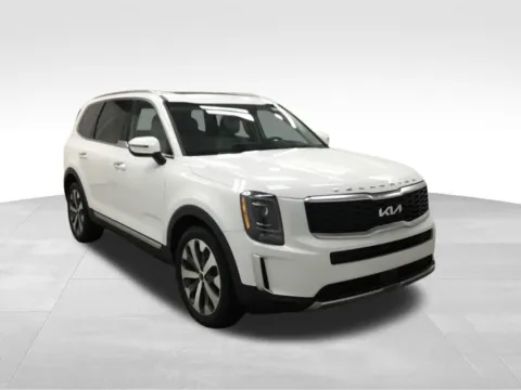 Another view of 2022 Kia Telluride S for sale in Abrams, WI at Gregg Young Abrams Chrysler Dodge Jeep Ram