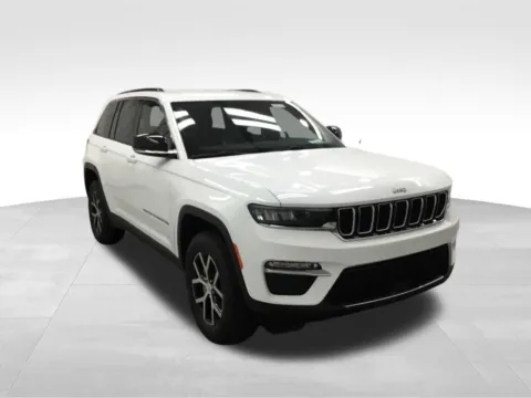 Another view of 2024 Jeep Grand Cherokee Limited for sale in Abrams, WI at Gregg Young Abrams Chrysler Dodge Jeep Ram