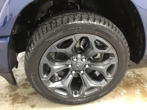 More photos of 2022 Ram 1500 Limited at Gregg Young Abrams Chrysler Dodge Jeep Ram, WI