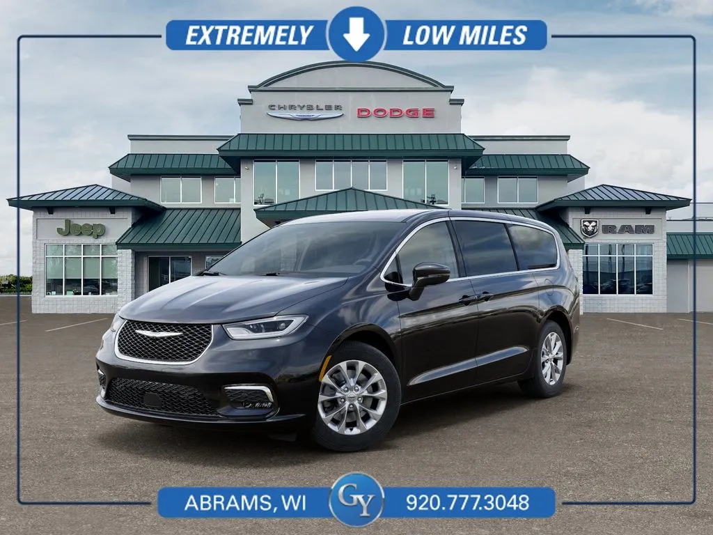 Black 2026 Chrysler Pacifica Select for sale in Abrams, WI