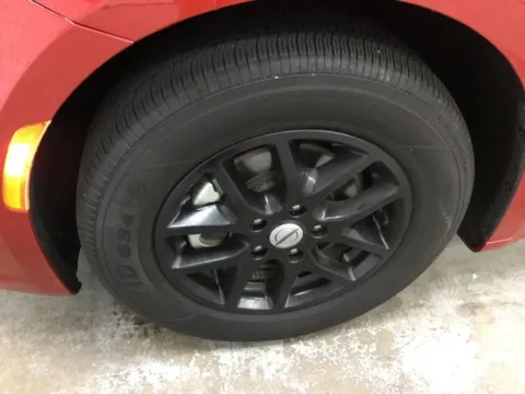 More photos of 2025 Chrysler Pacifica Select at Gregg Young Abrams Chrysler Dodge Jeep Ram, WI