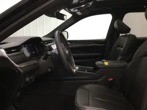 More photos of 2023 Jeep Grand Cherokee L Overland at Gregg Young Abrams Chrysler Dodge Jeep Ram, WI