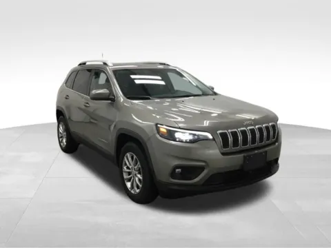 Another view of 2021 Jeep Cherokee Latitude Lux for sale in Abrams, WI at Gregg Young Abrams Chrysler Dodge Jeep Ram