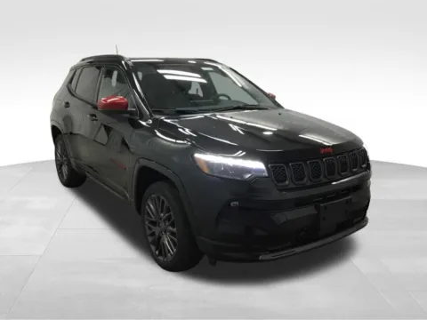 Another view of 2023 Jeep Compass Limited for sale in Abrams, WI at Gregg Young Abrams Chrysler Dodge Jeep Ram