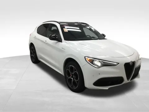 More photos of 2023 Alfa Romeo Stelvio Veloce at Gregg Young Abrams Chrysler Dodge Jeep Ram, WI