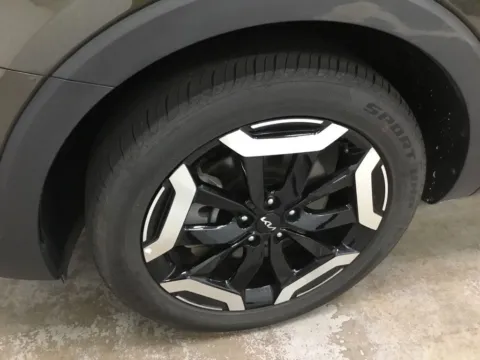 More photos of 2025 Kia Telluride S at Gregg Young Abrams Chrysler Dodge Jeep Ram, WI