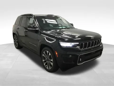 Another view of 2024 Jeep Grand Cherokee Overland for sale in Abrams, WI at Gregg Young Abrams Chrysler Dodge Jeep Ram