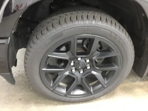 More photos of 2021 Ram 1500 Laramie at Gregg Young Abrams Chrysler Dodge Jeep Ram, WI