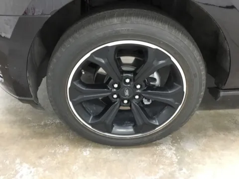 More photos of 2023 Ford Expedition Limited at Gregg Young Abrams Chrysler Dodge Jeep Ram, WI