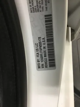 More photos of 2023 Ram 1500 Laramie at Gregg Young Abrams Chrysler Dodge Jeep Ram, WI