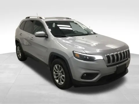 More photos of 2019 Jeep Cherokee Latitude Plus at Gregg Young Abrams Chrysler Dodge Jeep Ram, WI