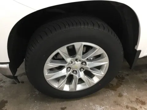 More photos of 2021 Chevrolet Silverado 1500 LT at Gregg Young Abrams Chrysler Dodge Jeep Ram, WI