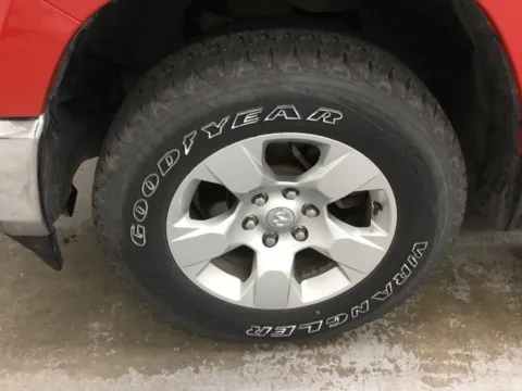 More photos of 2019 Ram 1500 Big Horn/Lone Star at Gregg Young Abrams Chrysler Dodge Jeep Ram, WI