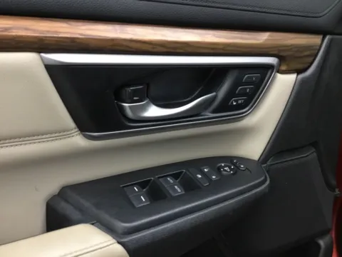 More photos of 2018 Honda CR-V EX-L at Gregg Young Abrams Chrysler Dodge Jeep Ram, WI