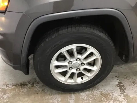 More photos of 2020 Jeep Grand Cherokee Laredo E at Gregg Young Abrams Chrysler Dodge Jeep Ram, WI