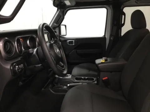 More photos of 2021 Jeep Gladiator Sport at Gregg Young Abrams Chrysler Dodge Jeep Ram, WI