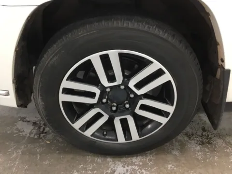 More photos of 2018 Toyota 4Runner Limited at Gregg Young Abrams Chrysler Dodge Jeep Ram, WI