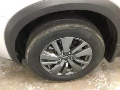 More photos of 2024 Nissan Pathfinder SV at Gregg Young Abrams Chrysler Dodge Jeep Ram, WI