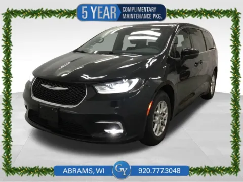 Black 2023 Chrysler Pacifica Touring for sale in Abrams, WI