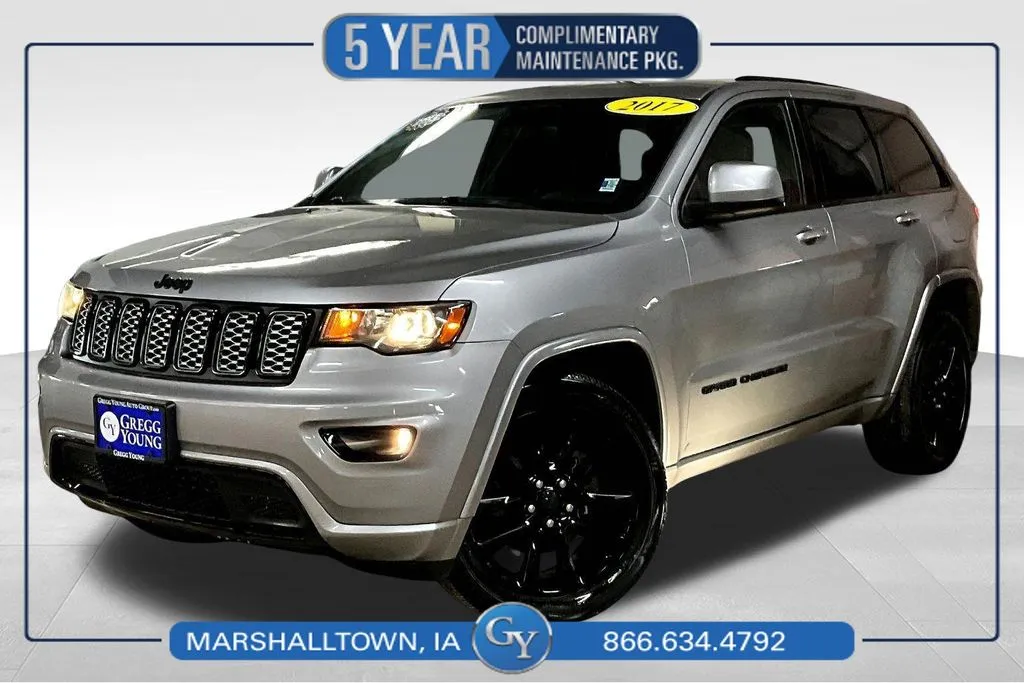 Silver 2017 Jeep Grand Cherokee Altitude for sale in Marshalltown, IA