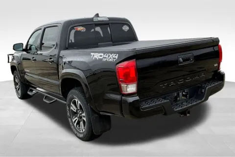 More photos of 2016 Toyota Tacoma at Gregg Young Chevrolet Marshalltown, IA