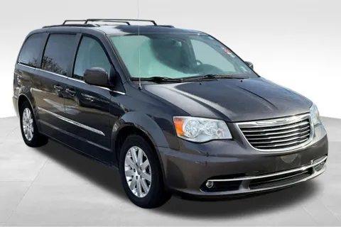 Another view of 2016 Chrysler Town & Country Touring for sale in Marshalltown, IA at Gregg Young Chevrolet Marshalltown