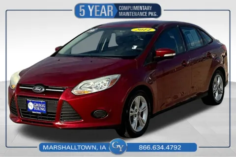 Red 2014 Ford Focus SE for sale in Marshalltown, IA