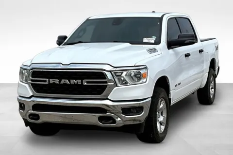 White 2024 Ram 1500 Big Horn/Lone Star for sale in Marshalltown, IA