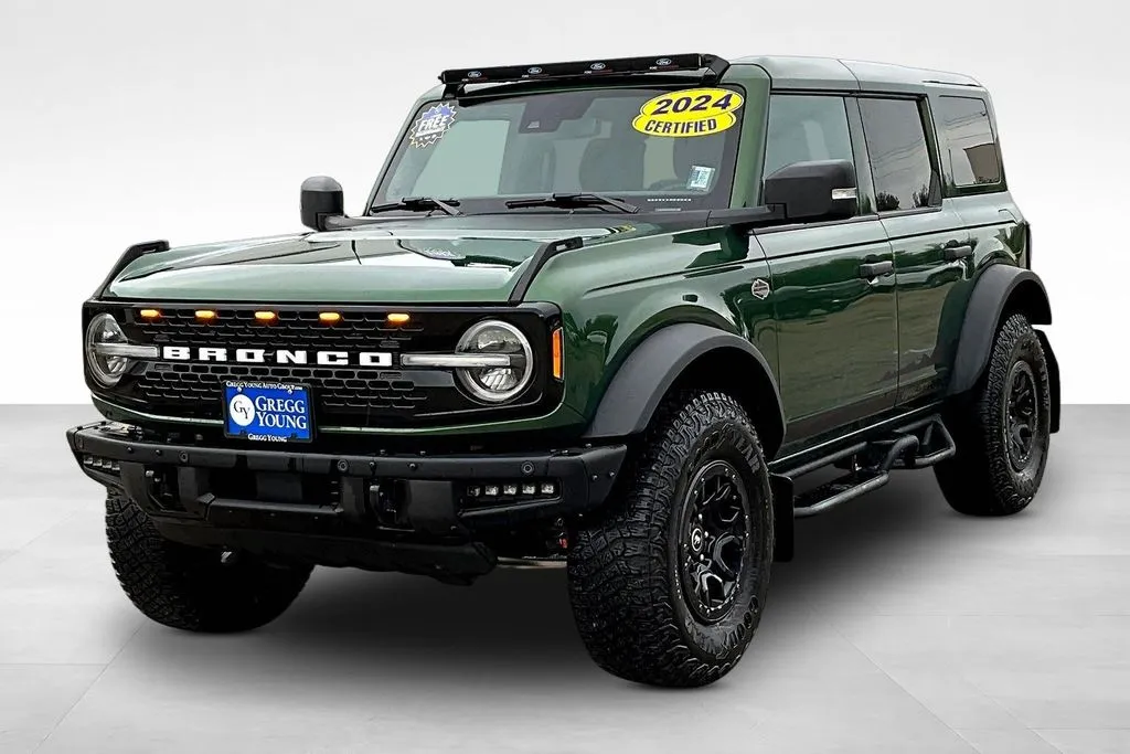 Green 2024 Ford Bronco Wildtrak for sale in Marshalltown, IA